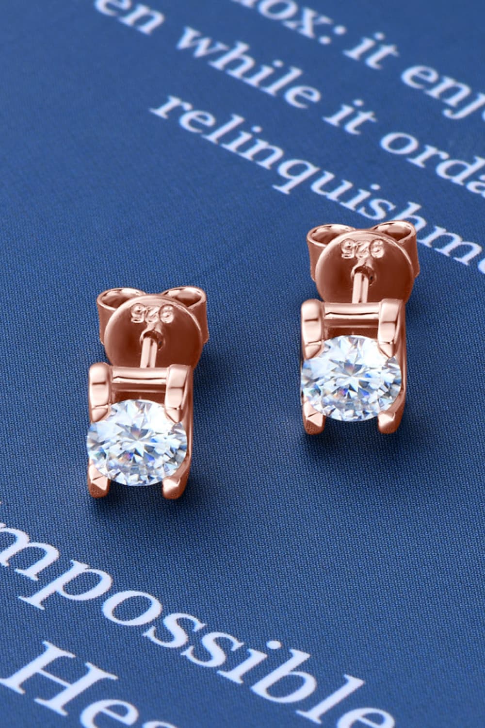 Chic's Moissanite 925 Stud Earrings