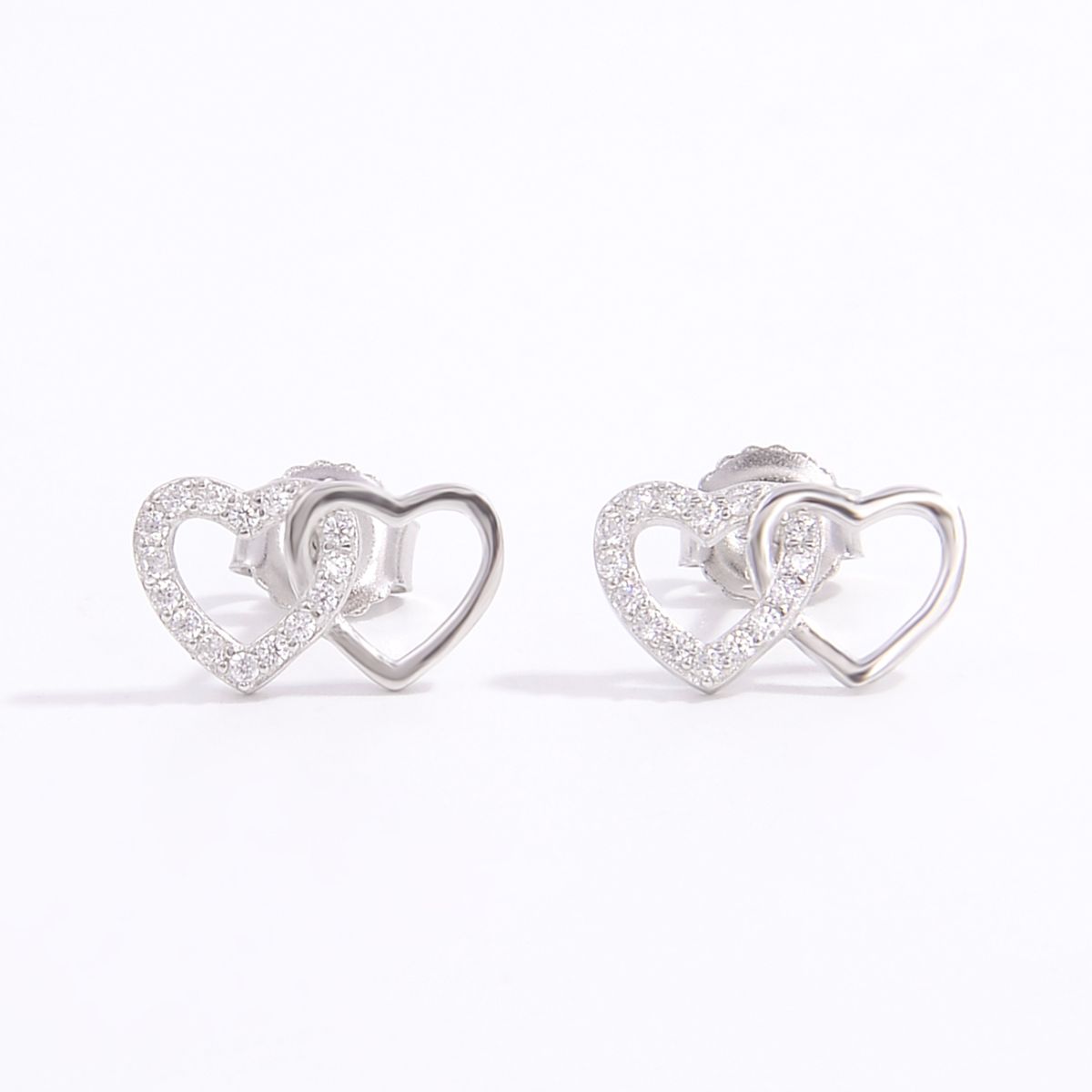 Chic's 925 Zircon Heart Earrings