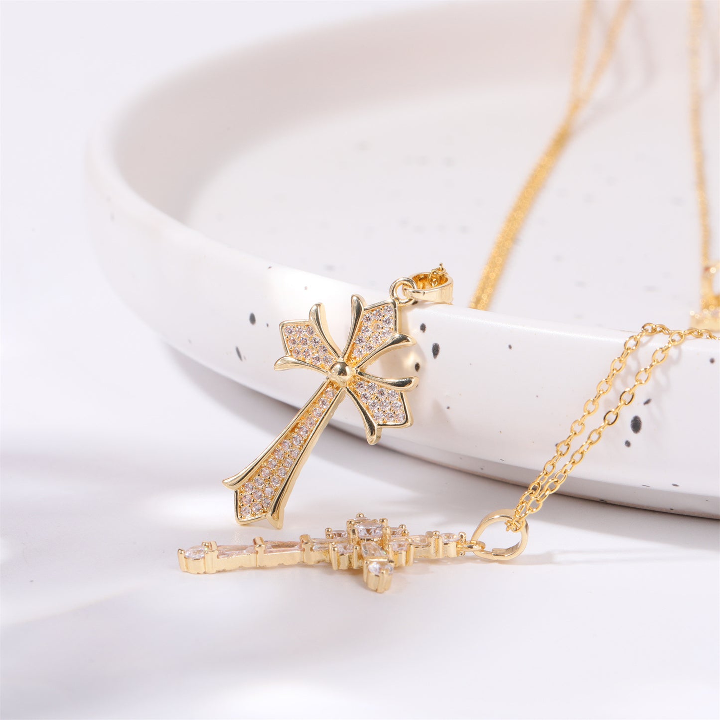 Chic's Inlaid Zircon Cross Necklace