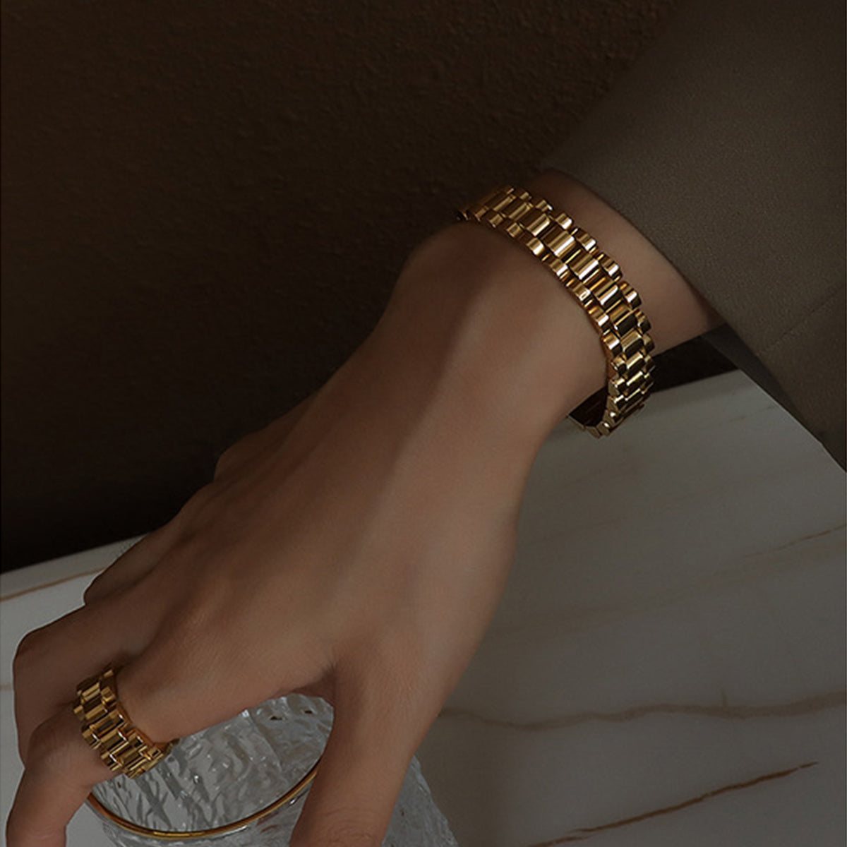 Chic's Chain Bracelet