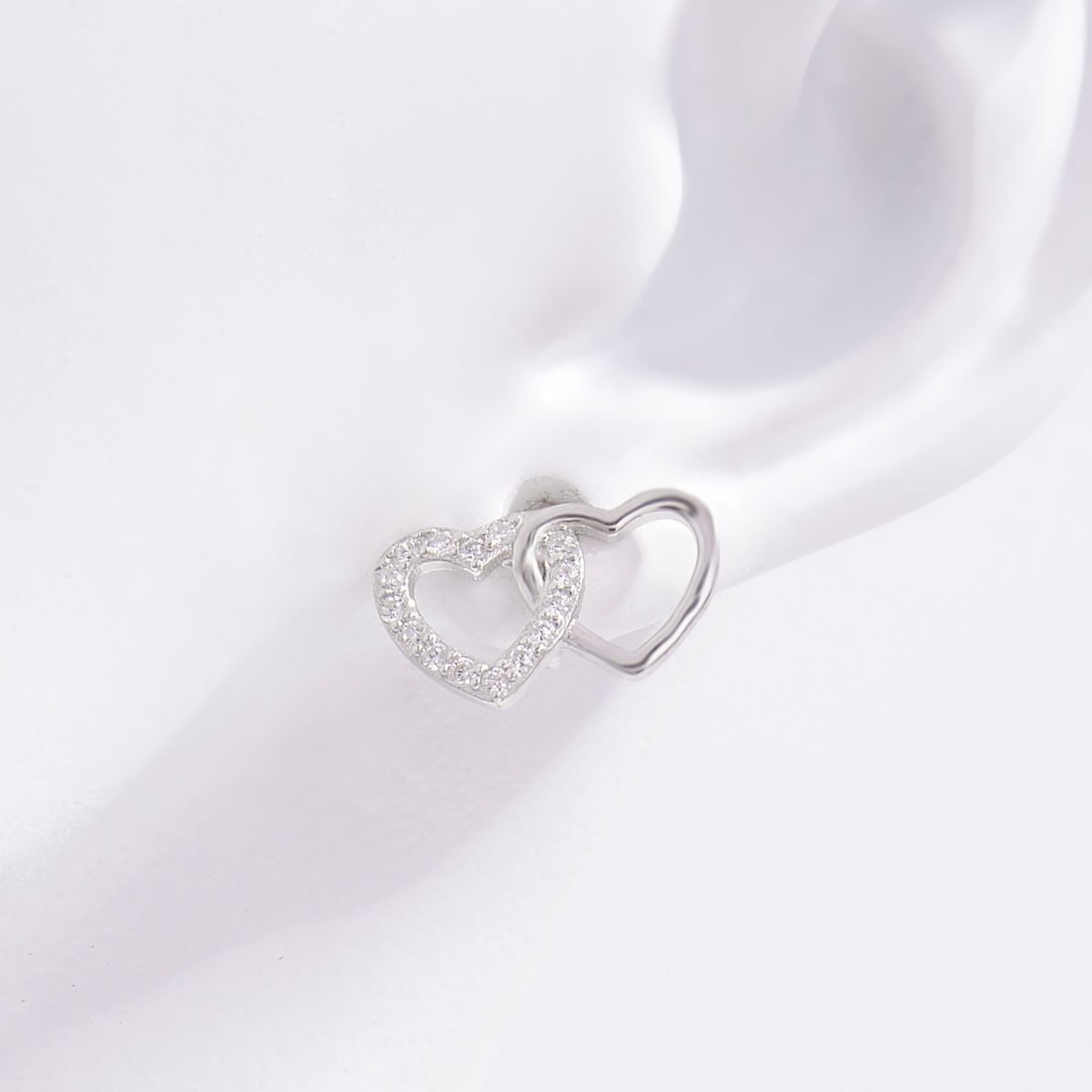 Chic's 925 Zircon Heart Earrings