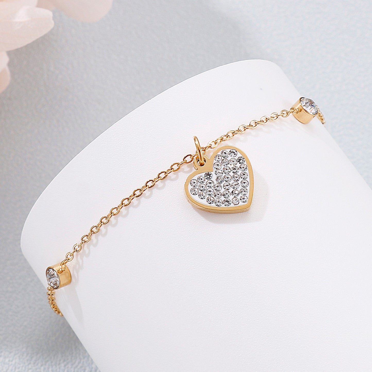 Inlaid Rhinestone Heart Bracelet