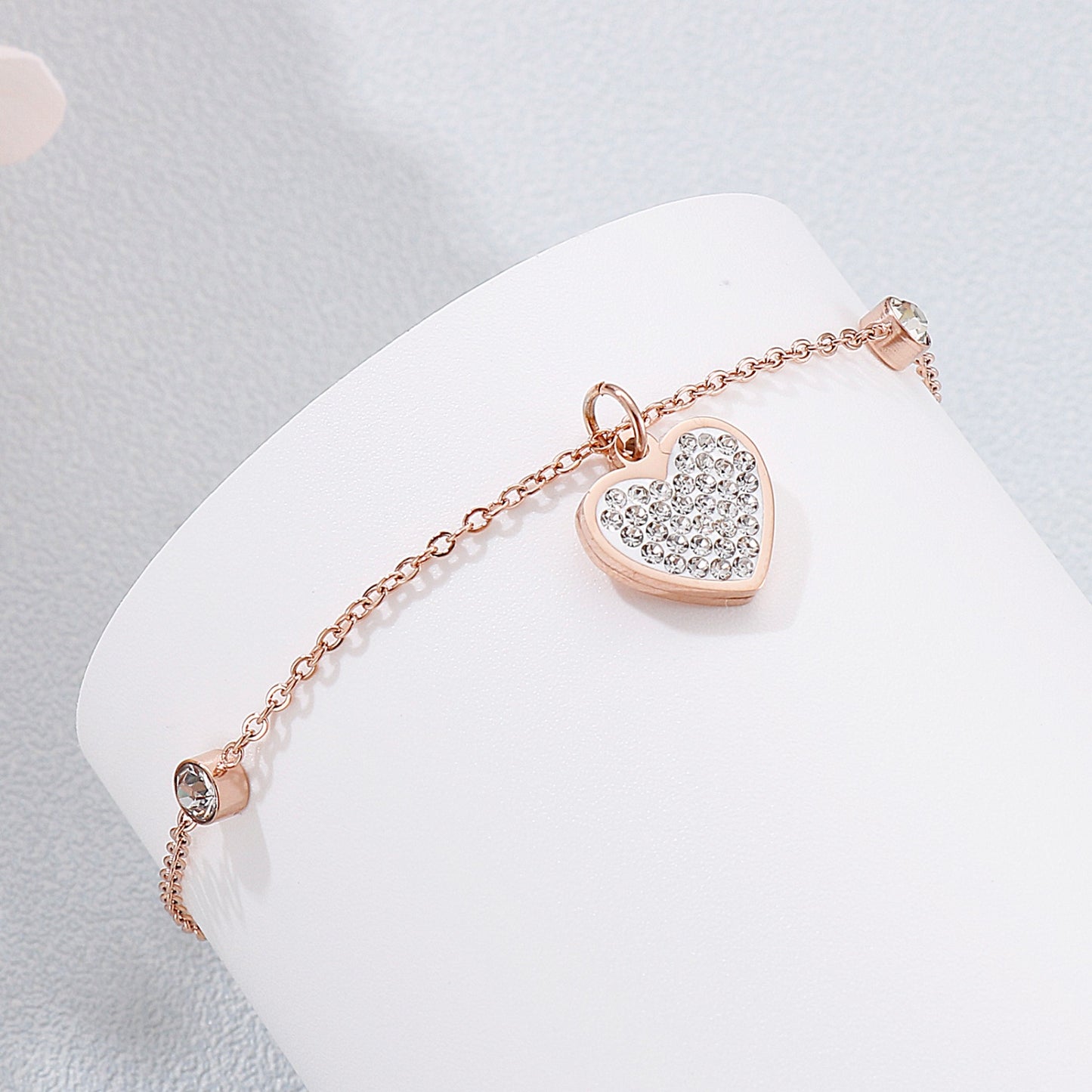 Inlaid Rhinestone Heart Bracelet