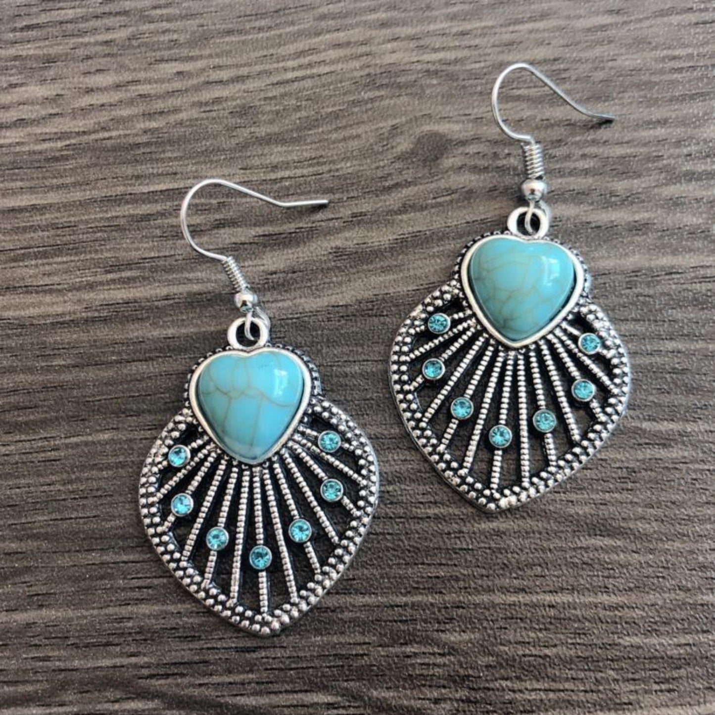 Turquoise Rhinestone Heart and Leaf Shape Earrings