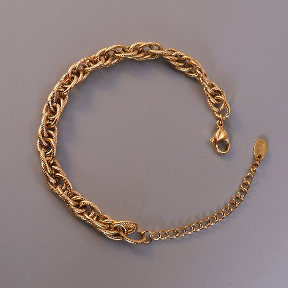 Chic's Chain Bracelet