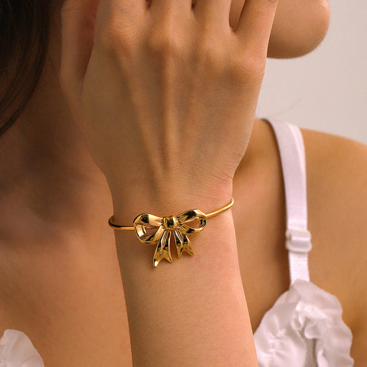 Empress Gold Bow Bracelet