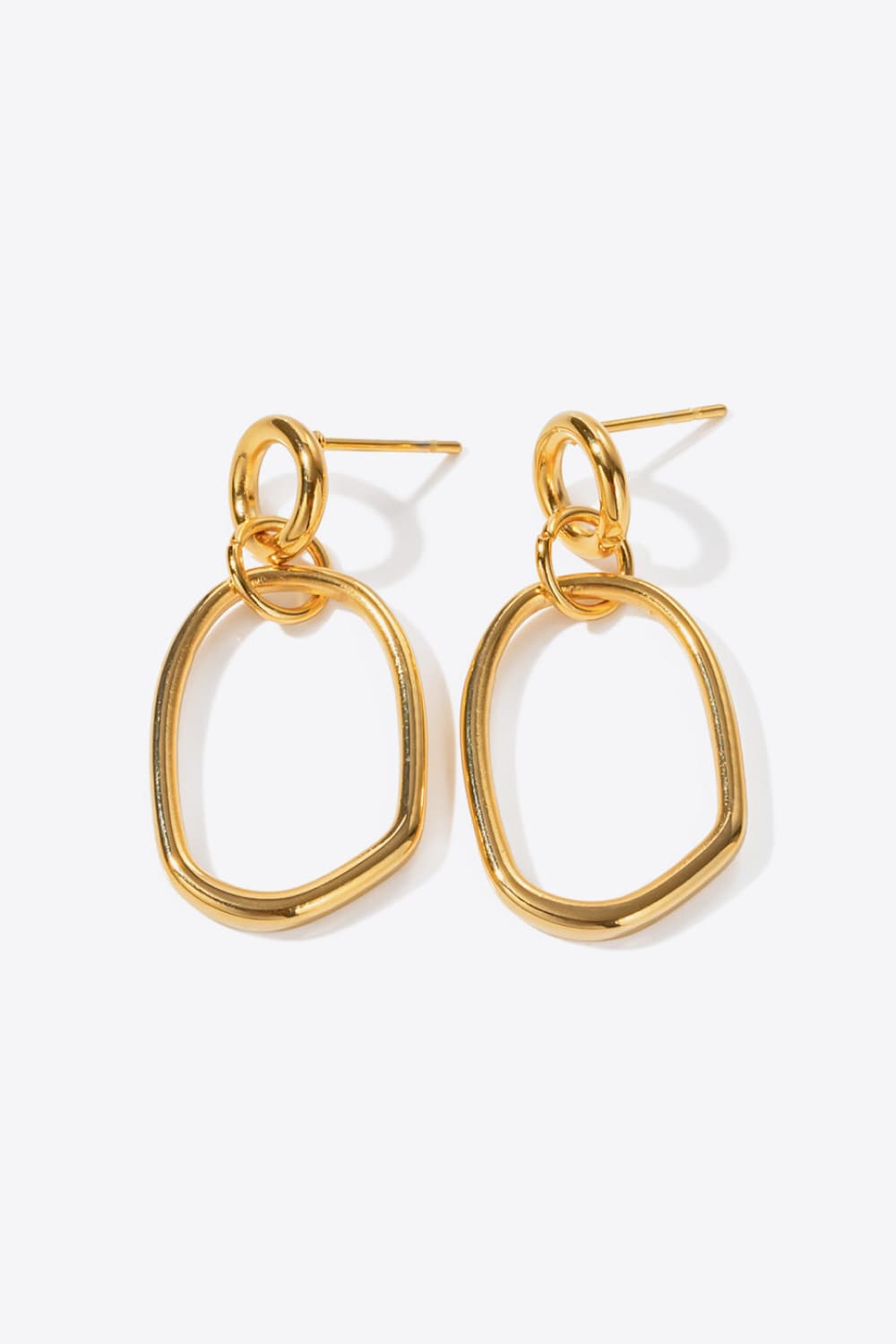 Chic's Gold Dangle Earrings